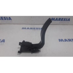 Renault - Clio - Throttle pedal position sensor
