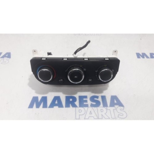 Renault - Clio - Heater control panel