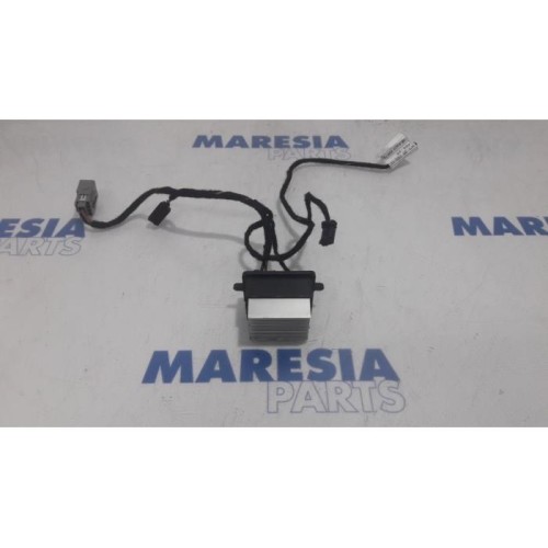 Renault - Clio - Heater resistor