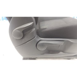 Peugeot - 5008 - Seat, right