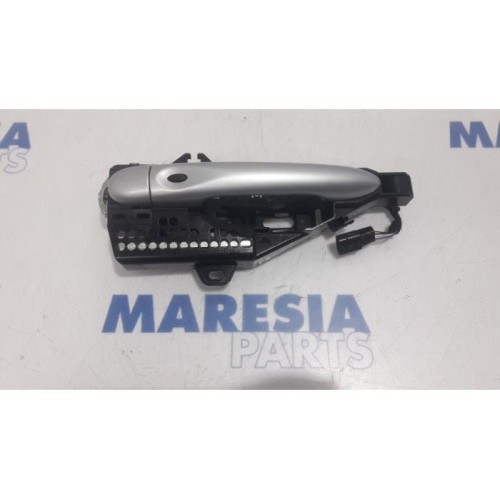 Renault - Clio - Front door handle 4-door, right