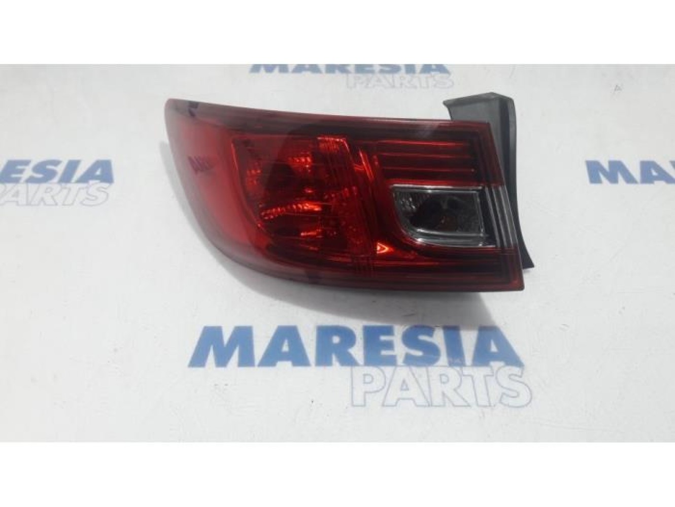 Renault - Clio - Achterlicht links