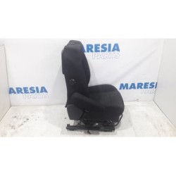 Peugeot - 5008 - Sitz links