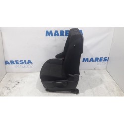 Peugeot - 5008 - Sitz links