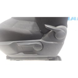 Peugeot - 5008 - Sitz links