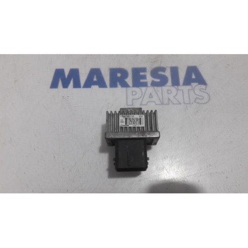 Renault - Clio - Glow plug relay