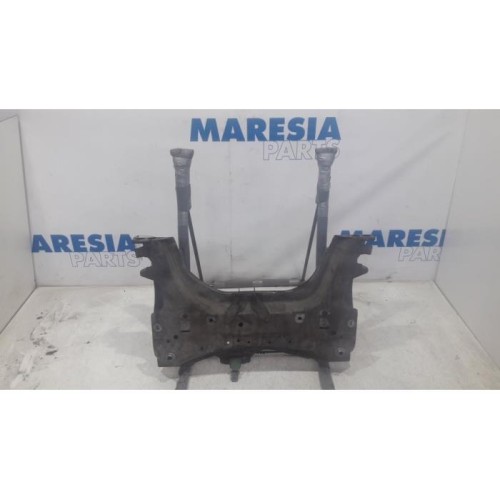 Renault - Clio - Subframe