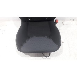 Renault - Clio - Sitz rechts