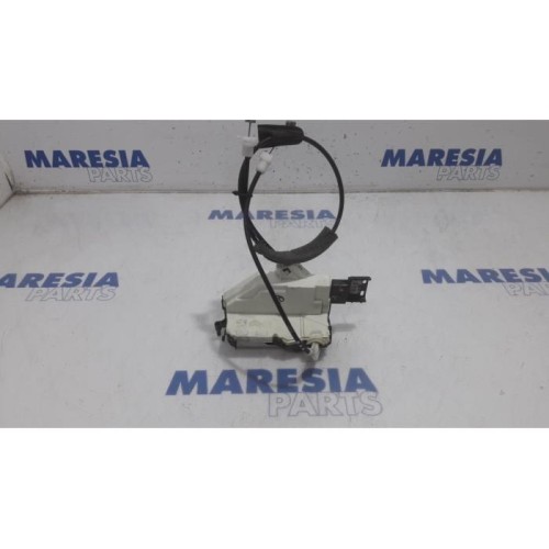 Peugeot - 308 - Front door lock mechanism 4-door, right