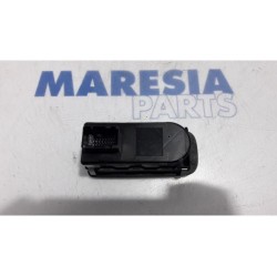 Alfa Romeo - Mito - Multi-functional window switch