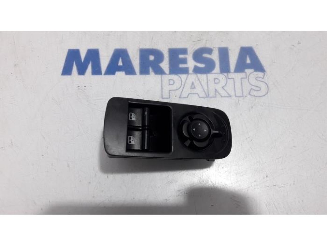 Alfa Romeo - Mito - Multi-functional window switch