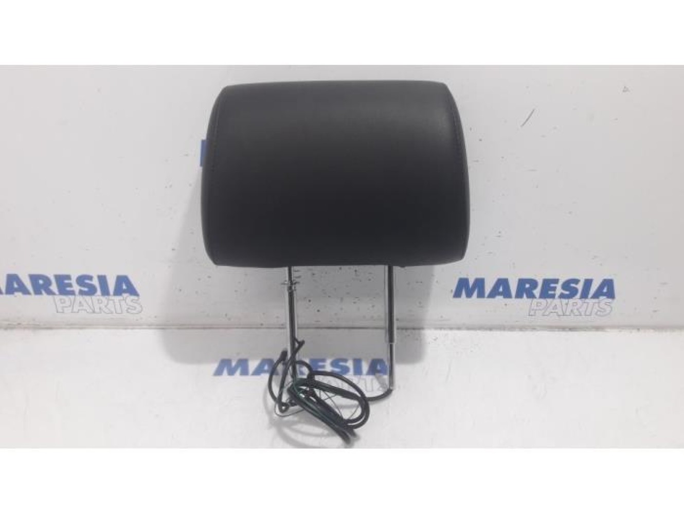 Peugeot - 5008 - Headrest