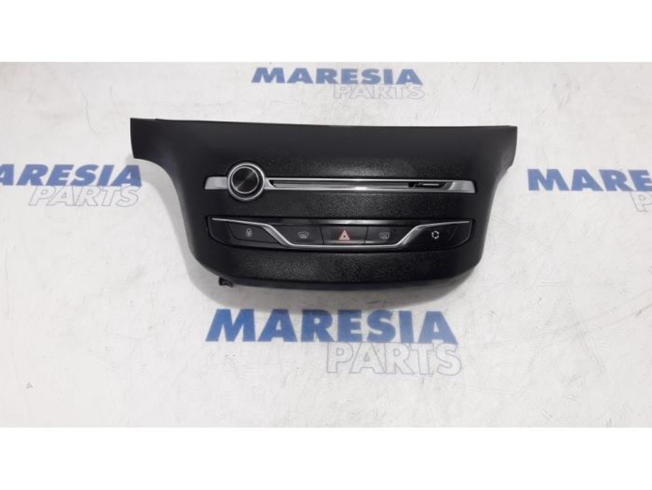 Peugeot - 308 - Radio control panel