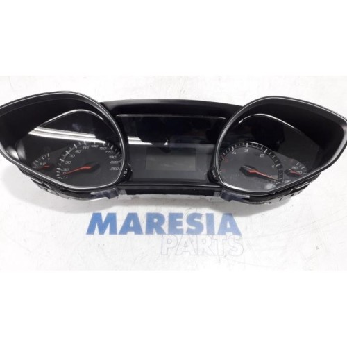 Peugeot - 308 - Instrumentenbrett