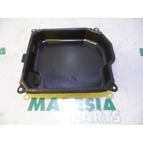 Renault - Megane Scenic - Getriebedeckel