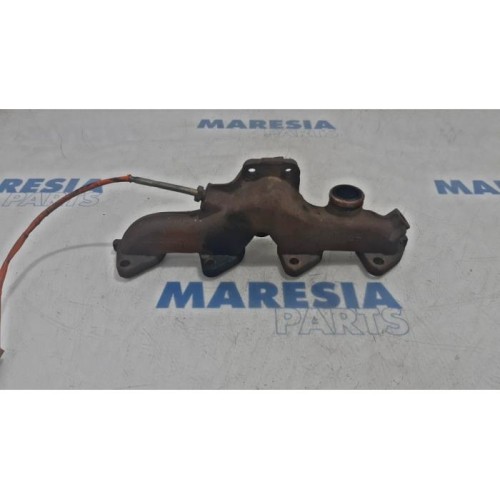 Renault - Scenic - Exhaust manifold