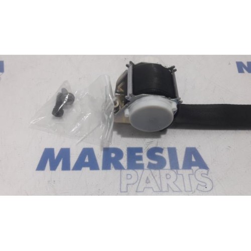 Peugeot - 5008 - Rear seatbelt, right