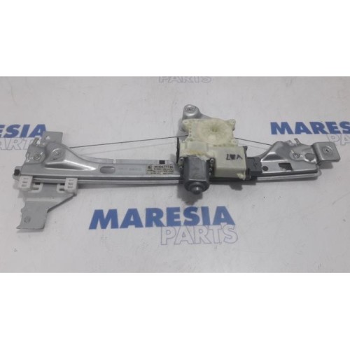 Peugeot - 5008 - Rear door window mechanism 4-door, left