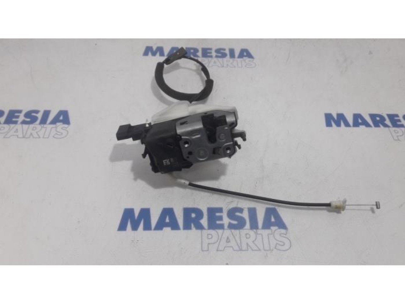 Peugeot - 5008 - Front door lock mechanism 4-door, right