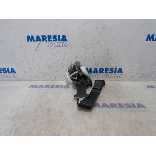 Peugeot - 5008 - Front seatbelt, right