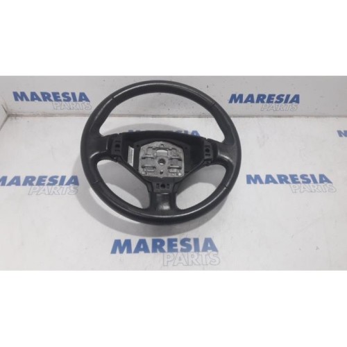 Peugeot - 5008 - Steering wheel