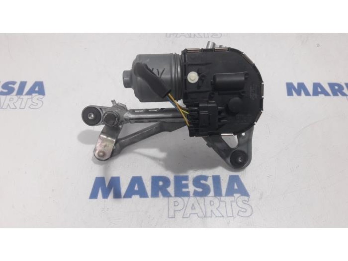 Peugeot - 5008 - Front wiper motor