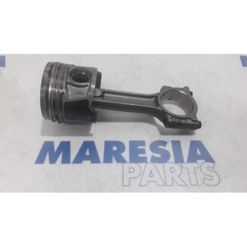Renault - Scenic - Piston