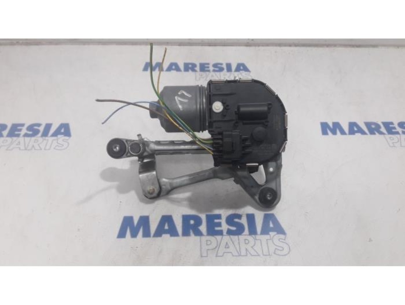 Peugeot - 3008 - Front wiper motor