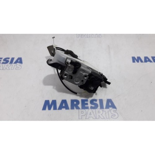 Peugeot - 3008 - Door lock mechanism 4-door, front left