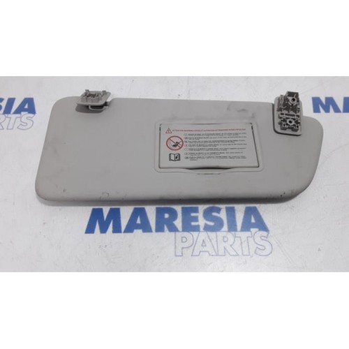 Peugeot - 3008 - Sun visor