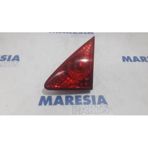 Peugeot - 3008 - Taillight, right