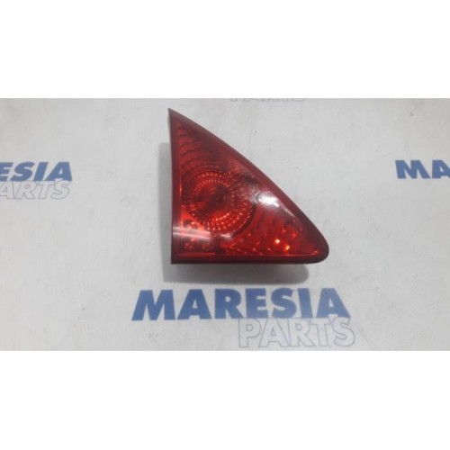 Peugeot - 3008 - Taillight, left