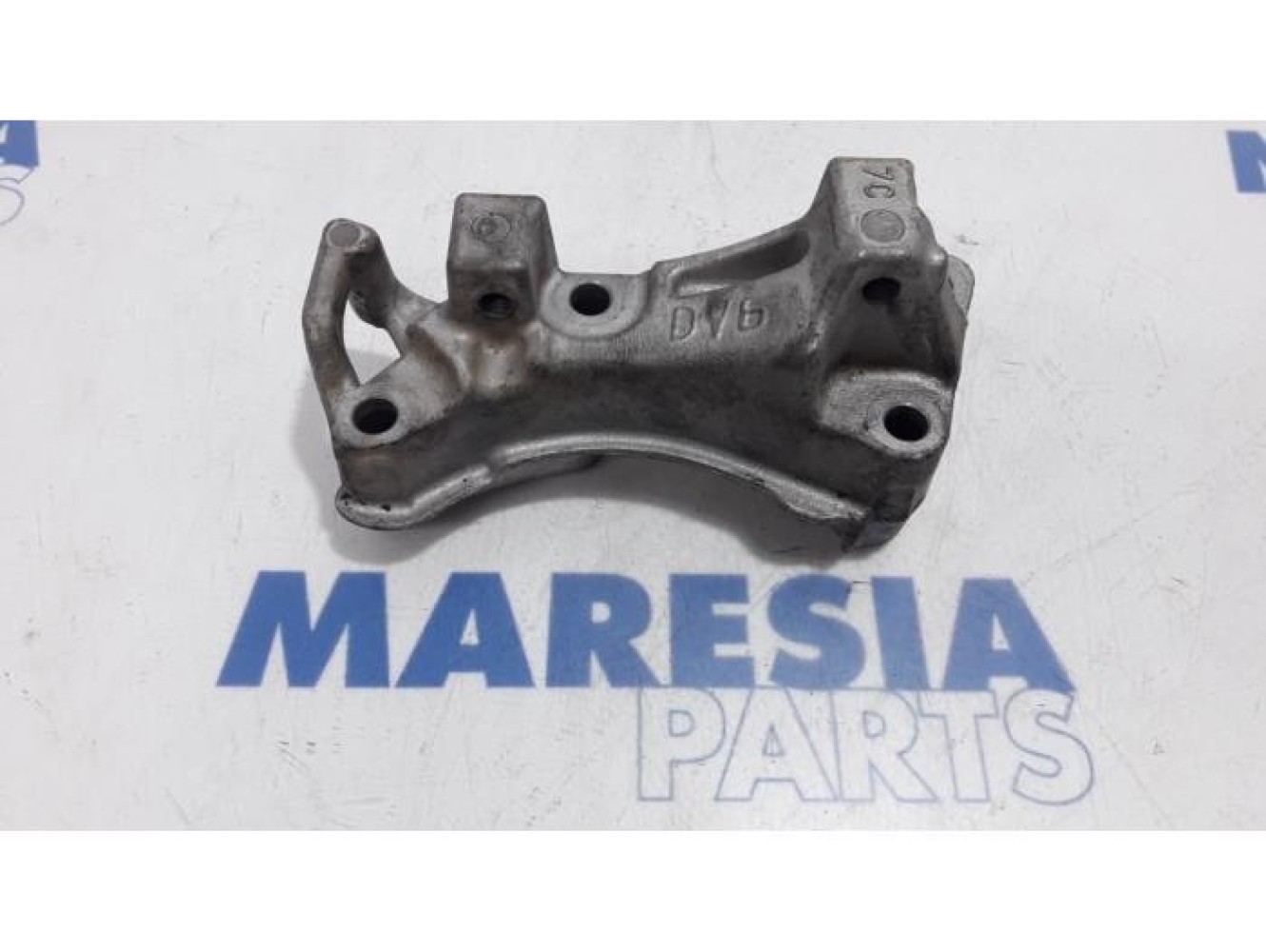 Citroen - Berlingo - Engine mount