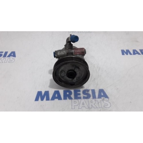 Fiat - Doblo - Power steering pump