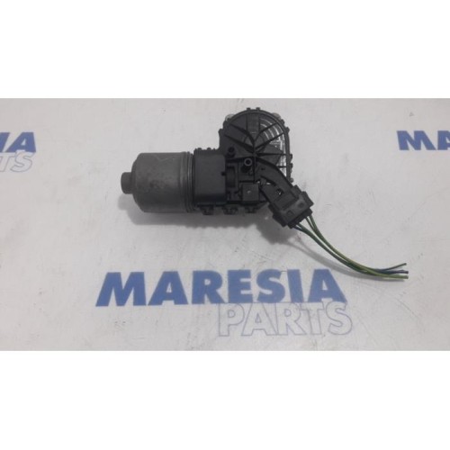 Peugeot - Partner - Front wiper motor