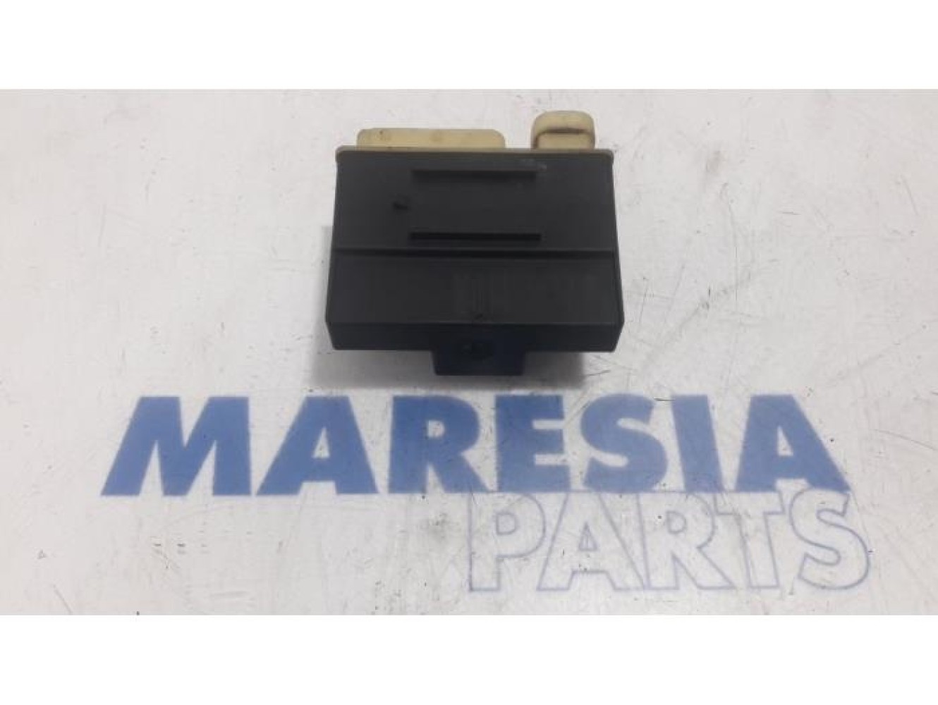 Peugeot - Partner - Glow plug relay