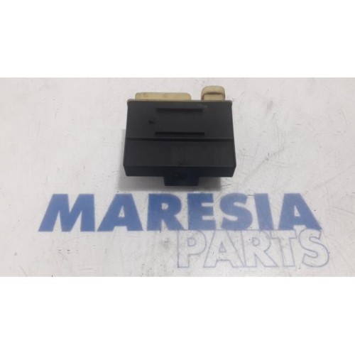 Peugeot - Partner - Glow plug relay