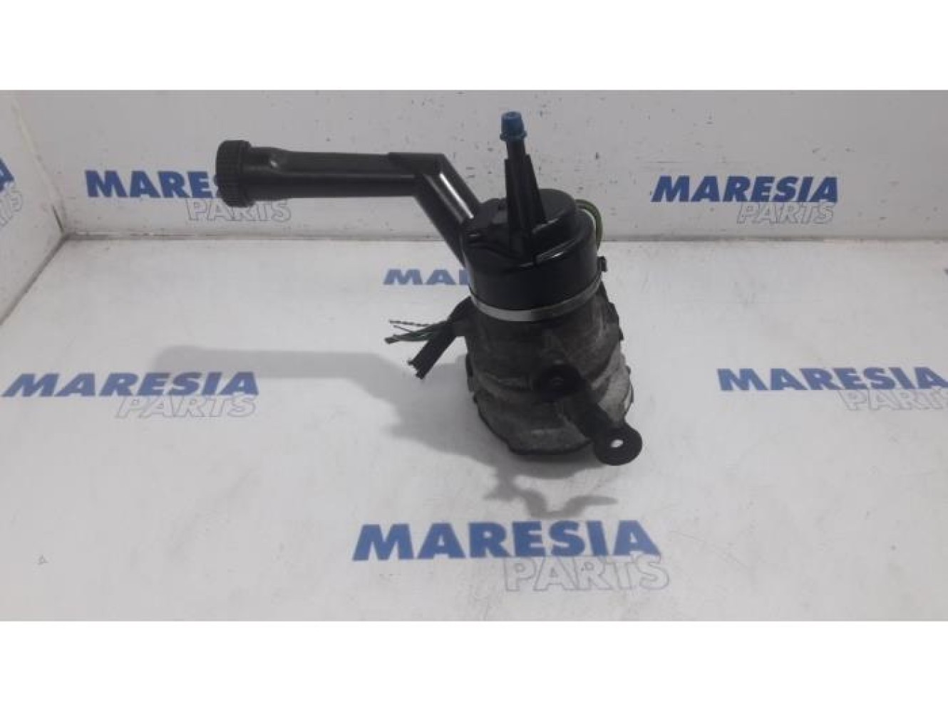 Peugeot - Partner - Power steering pump