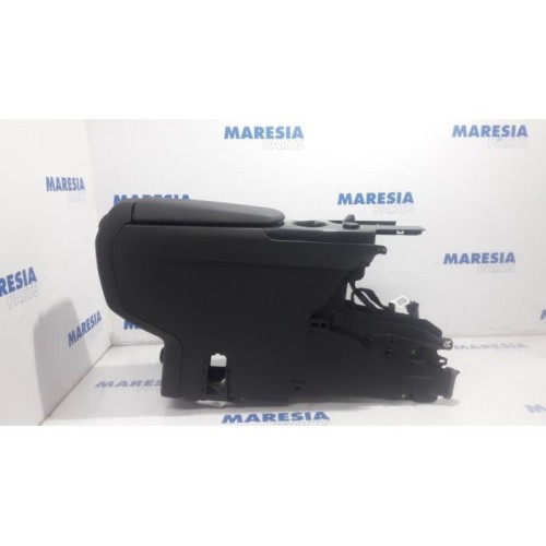 Peugeot - 3008 - Middle console