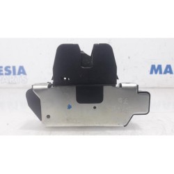 Peugeot - 3008 - Tailgate lock mechanism
