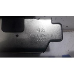 Peugeot - 3008 - Tailgate lock mechanism