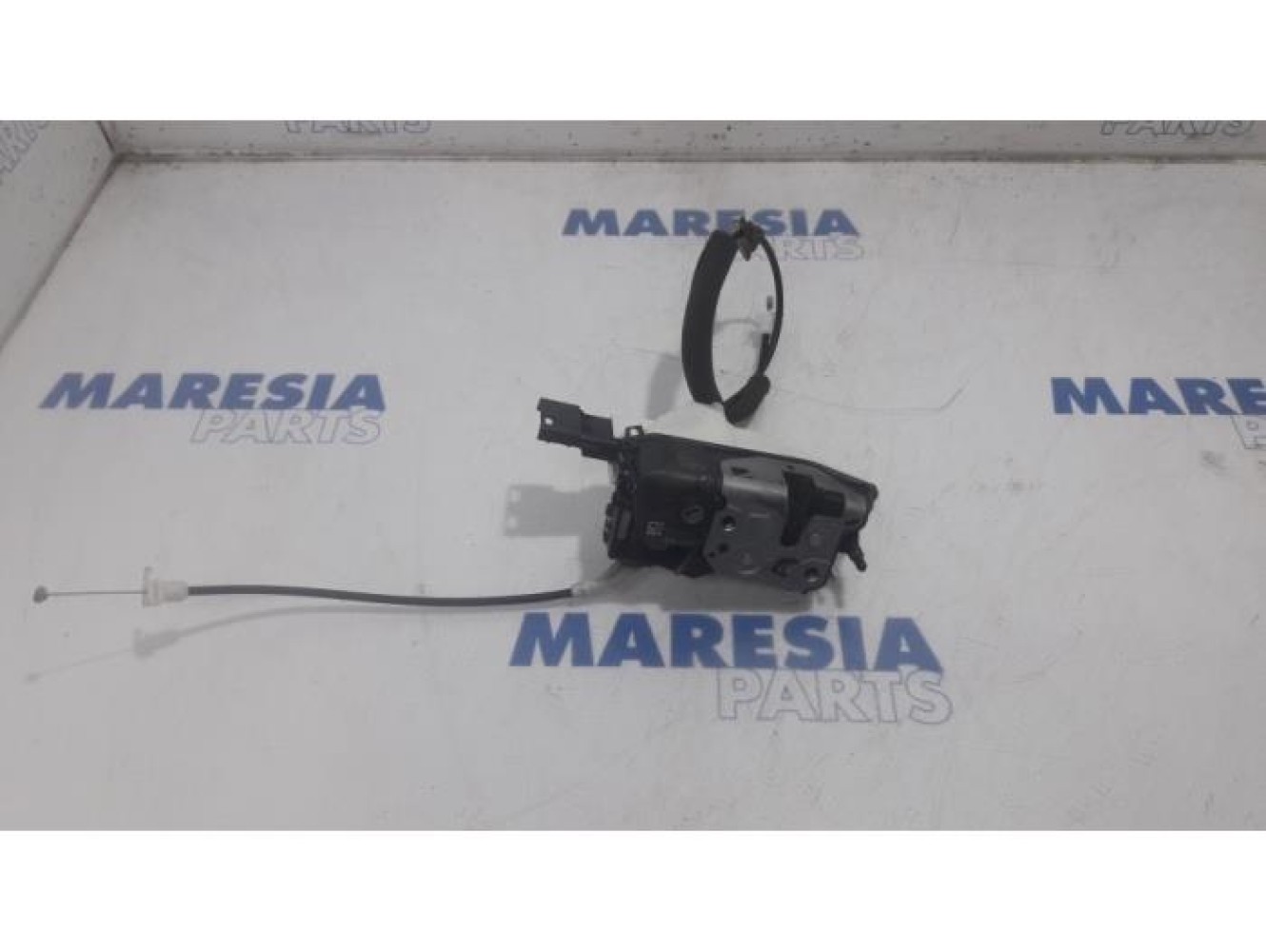 Peugeot - 3008 - Front door lock mechanism 4-door, right