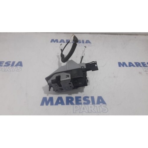 Peugeot - 3008 - Rear door lock mechanism 4-door, left