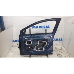 Renault - Megane - Front door 4-door, right