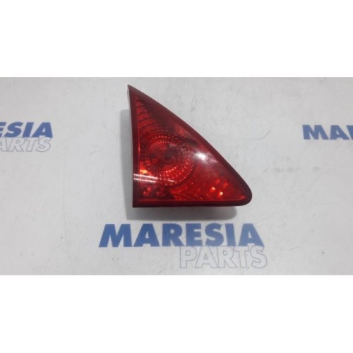 Peugeot - 3008 - Taillight, left