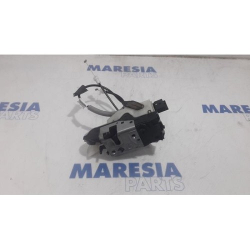 Peugeot - 208 - Door lock mechanism 4-door, front left