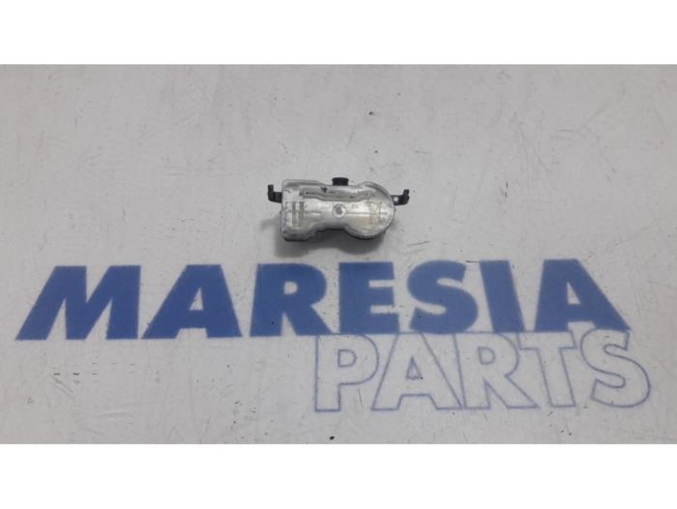 Renault - Scenic - Tyre pressure sensor