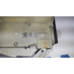 Peugeot - 208 - Front door lock mechanism 4-door, right