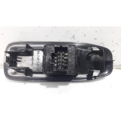 Peugeot - 208 - Multi-functional window switch