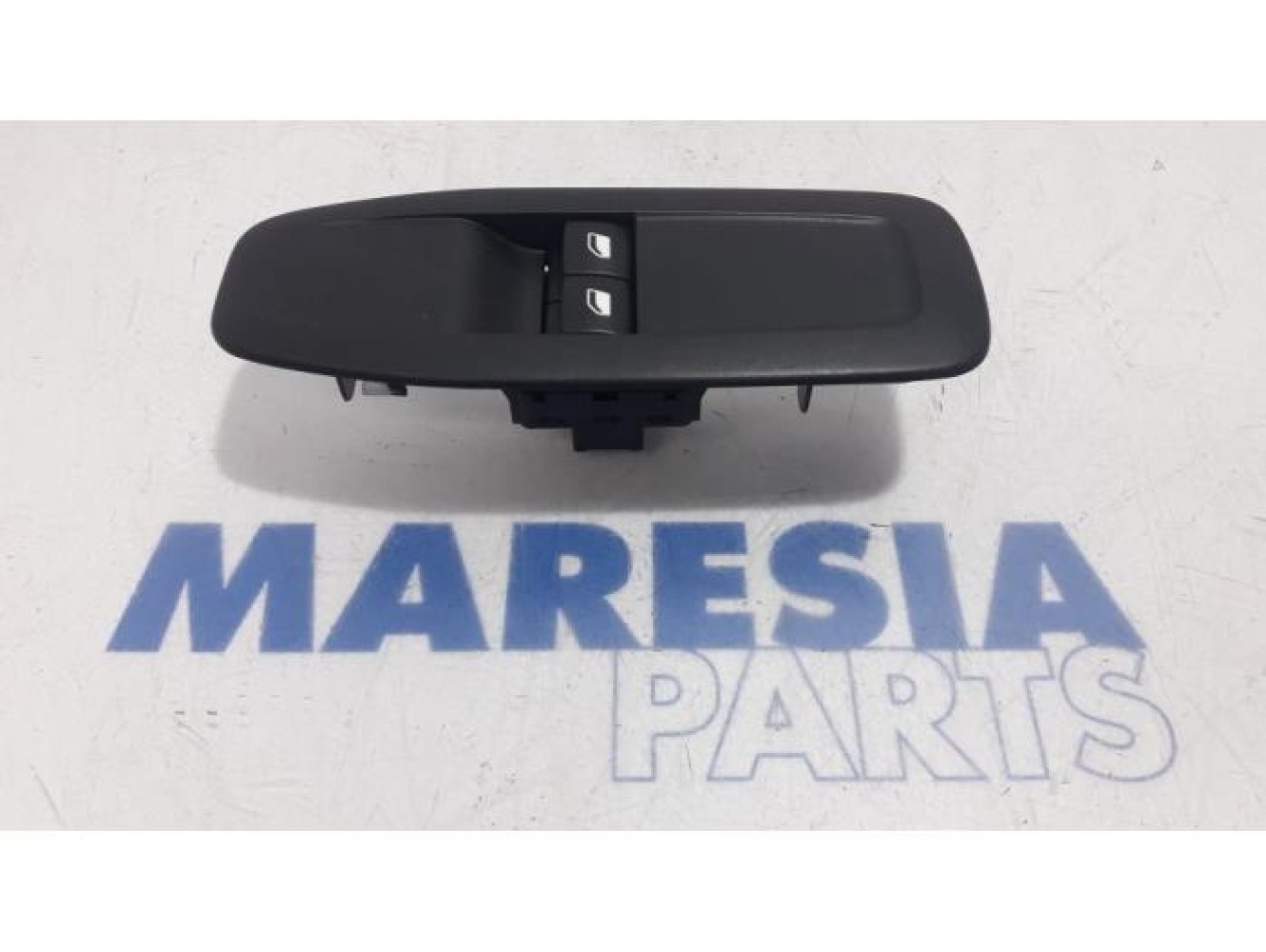 Peugeot - 208 - Multi-functional window switch